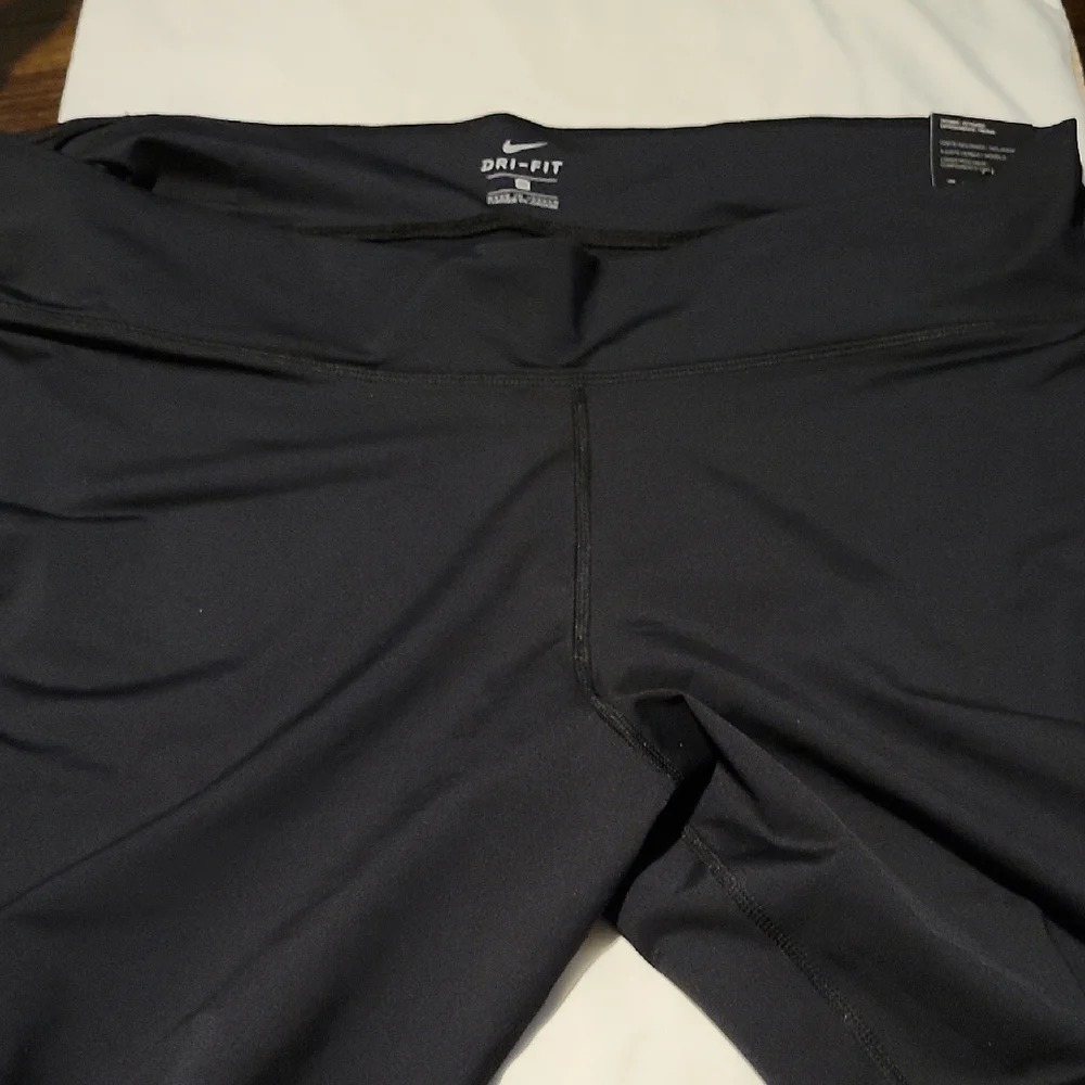 Nike Power Black Leggings - Picture 5 of 6